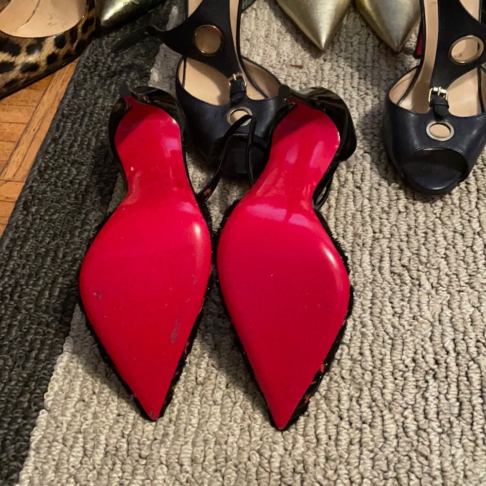 Lovely Christian louboutin shoes. Sizes 38
